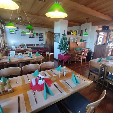 Guest house Berggasthaus & Schoene Aussicht 3*