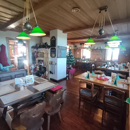 Berggasthaus & Schoene Aussicht 3*