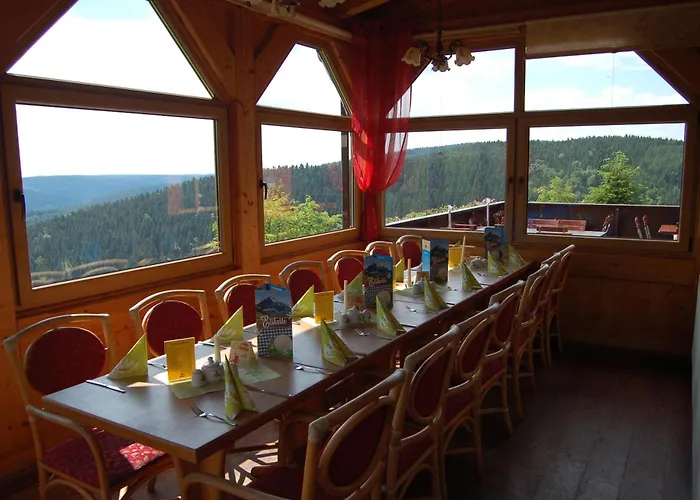 Berggasthaus & Schoene Aussicht بيت ضيافة 3*