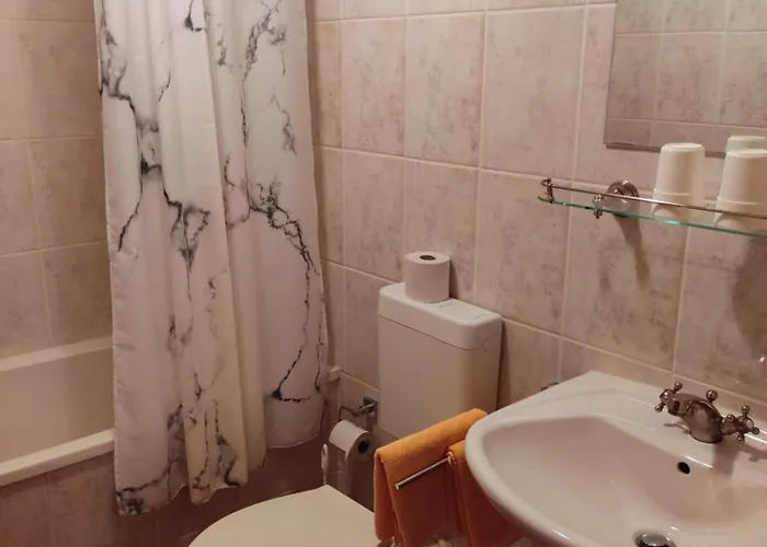 Berggasthaus & Schoene Aussicht كلينغنتال