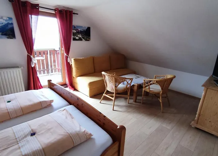 Berggasthaus & Schoene Aussicht 3*