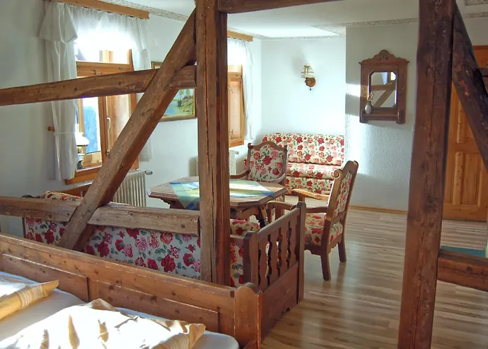 Berggasthaus & Schoene Aussicht بيت ضيافة كلينغنتال