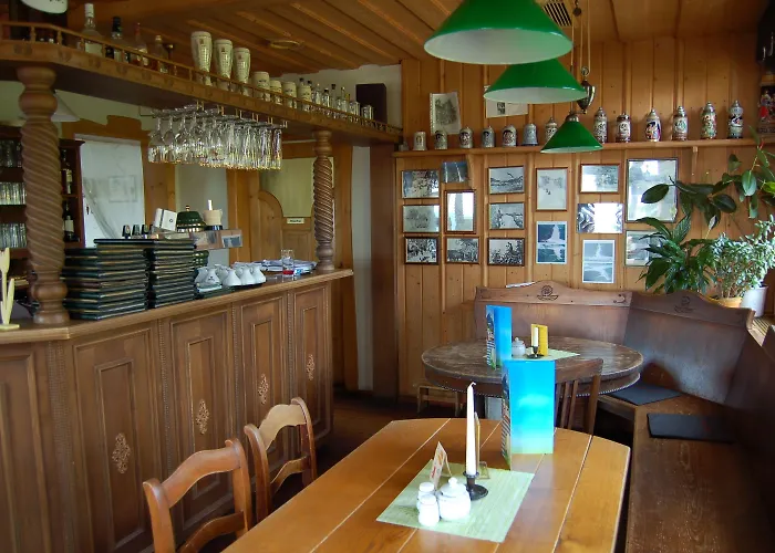 Berggasthaus & Schoene Aussicht 3* كلينغنتال