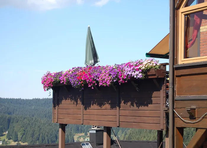 Berggasthaus & Schoene Aussicht 3*