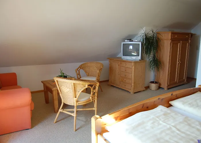 Berggasthaus & Schoene Aussicht بيت ضيافة